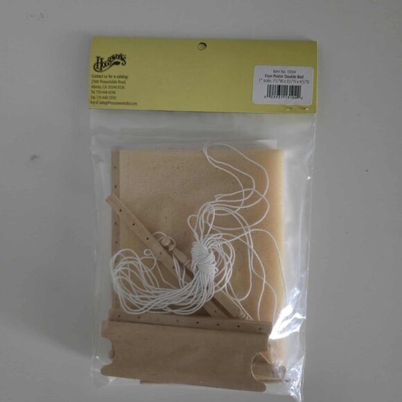 NWT The Colonial Collection Four-Poster Bed Dollhouse Miniature Kit - Picture 2 of 4